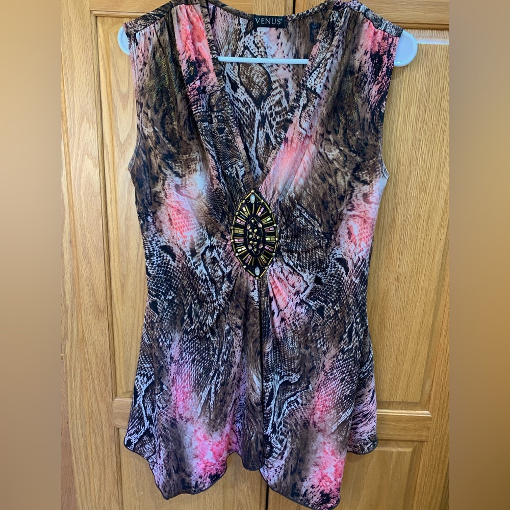 Sleeveless Venus top. Embellished